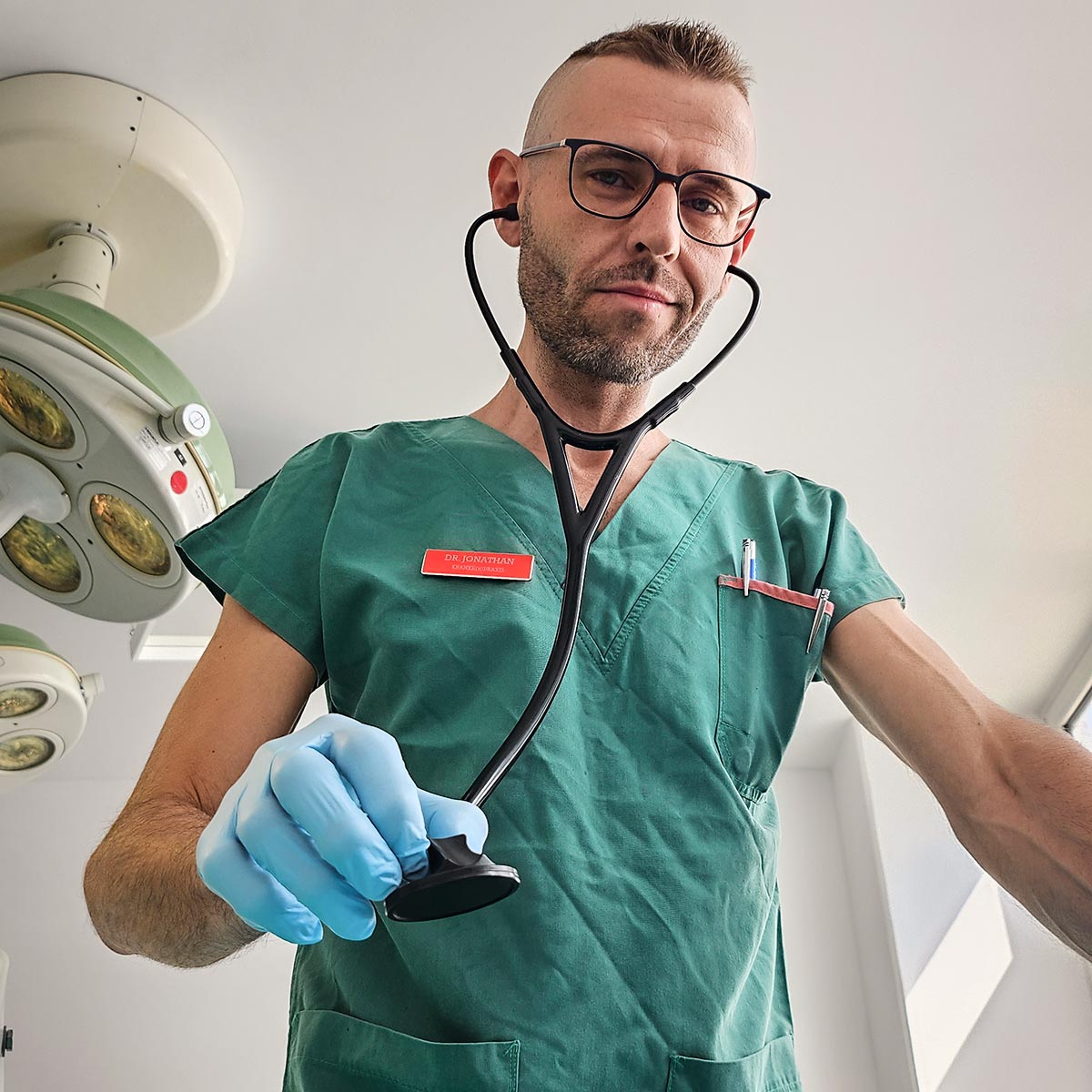 MR Dr. (fet.) Jonathan Noir 07.01. bis 12.01. in Dresden